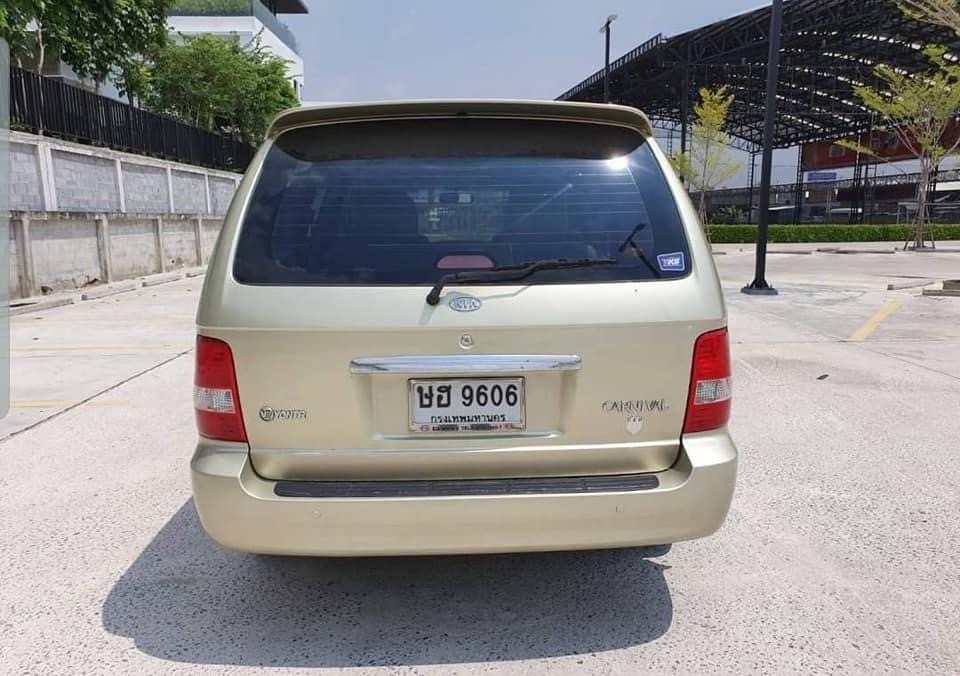 Kia Carnival ปี 2004 สีทอง (รูปที่ 2)