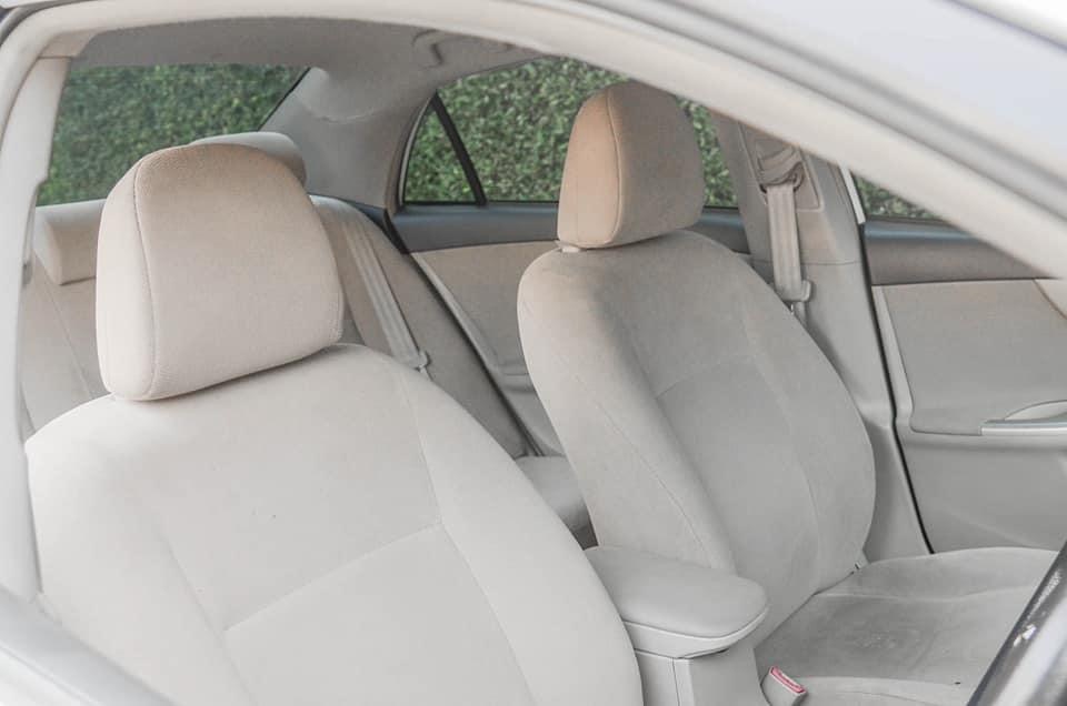 Toyota Corolla Altis ปี 2011 สีขาว (รูปที่ 7)