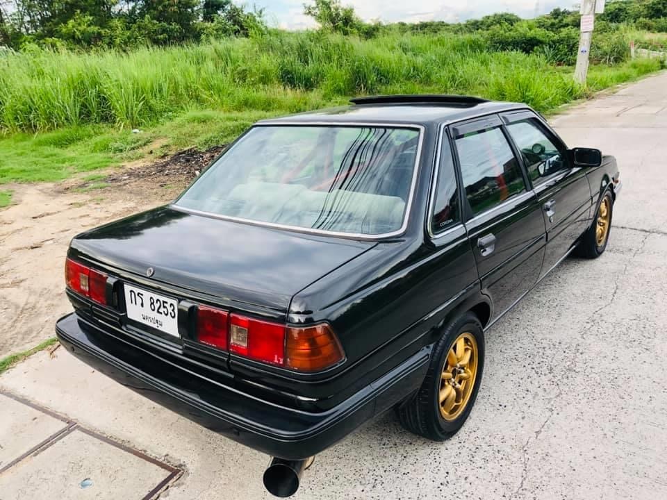 Toyota Corona ปี 1988 สีดำ (รูปที่ 12)