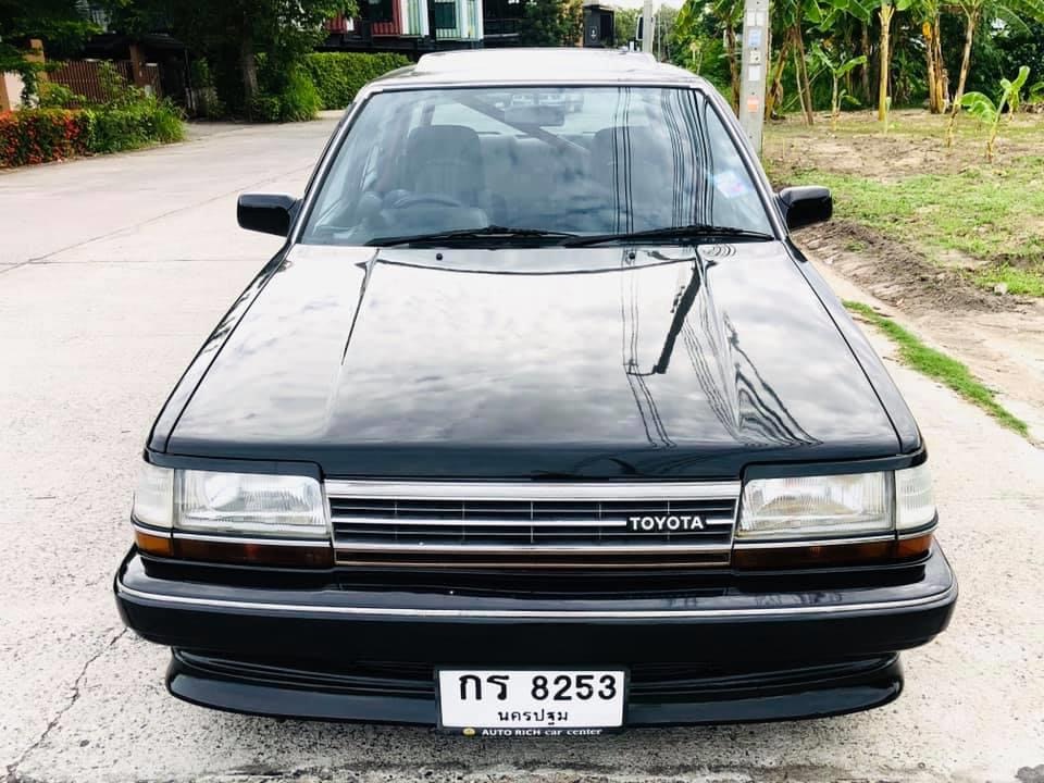 Toyota Corona ปี 1988 สีดำ