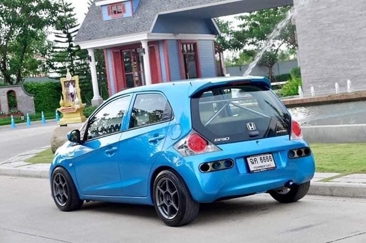 Honda Brio ปี 2011 สีฟ้า (รูปที่ 3)