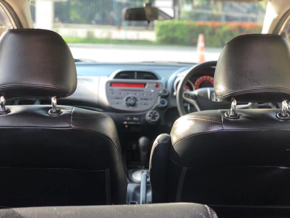 Honda Jazz GE ปี 2012 สีขาว (รูปที่ 8)