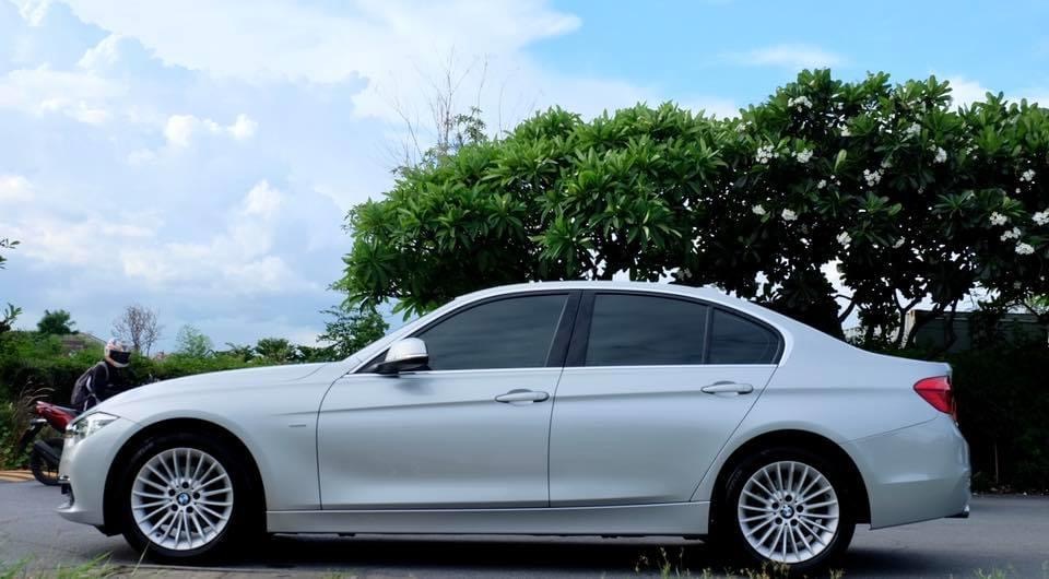 BMW F30 320I Luxury LCI Minorchange