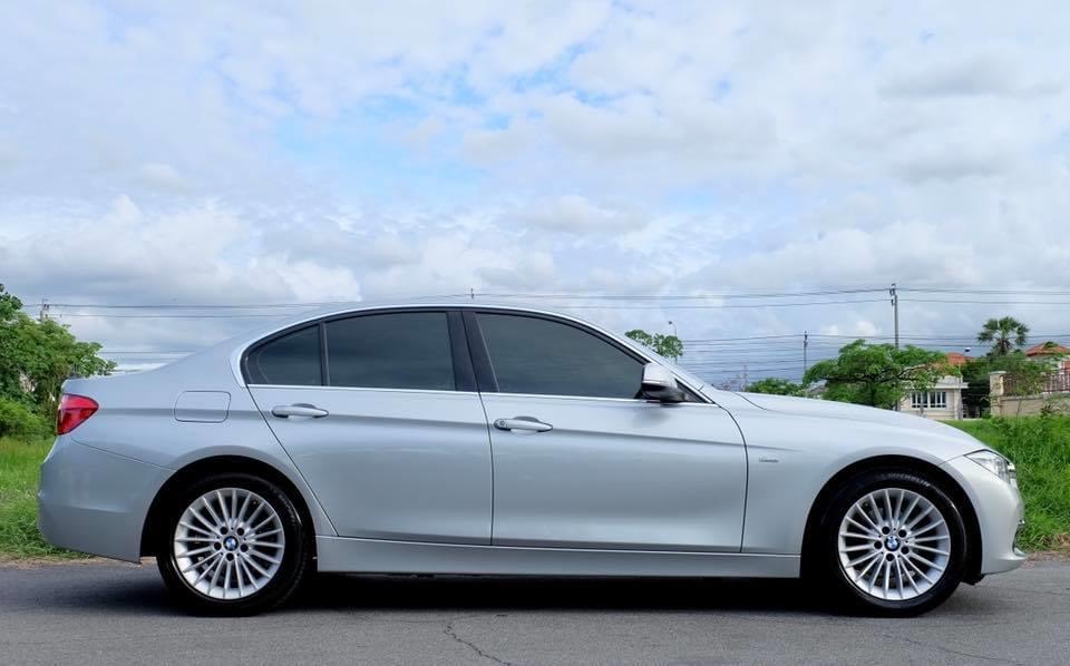 BMW F30 320I Luxury LCI Minorchange