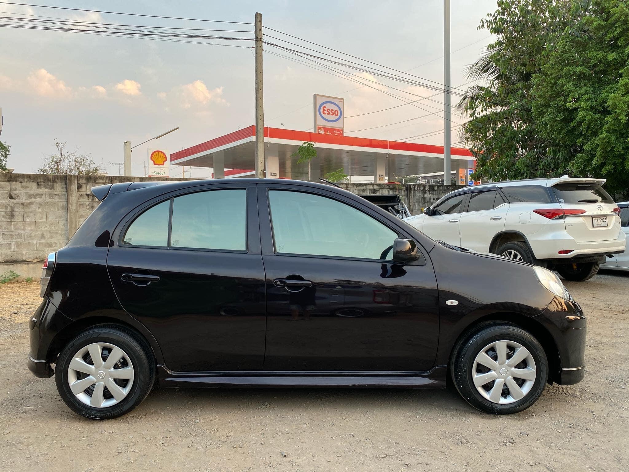 Nissan March ปี 2012 สีดำ (รูปที่ 6)