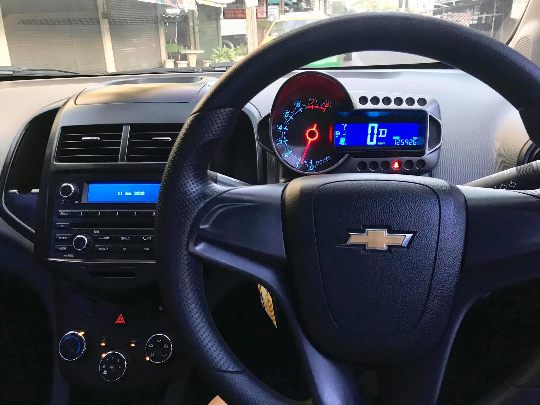 Chevrolet Sonic โฉม 4 ประตู ปี 2013 สีดำ (รูปที่ 8)