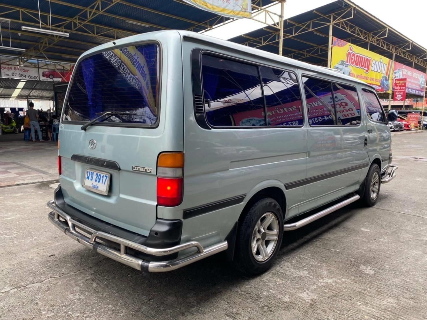 Toyota HiAce หัวจรวด ปี 2003 สีเทา (รูปที่ 10)