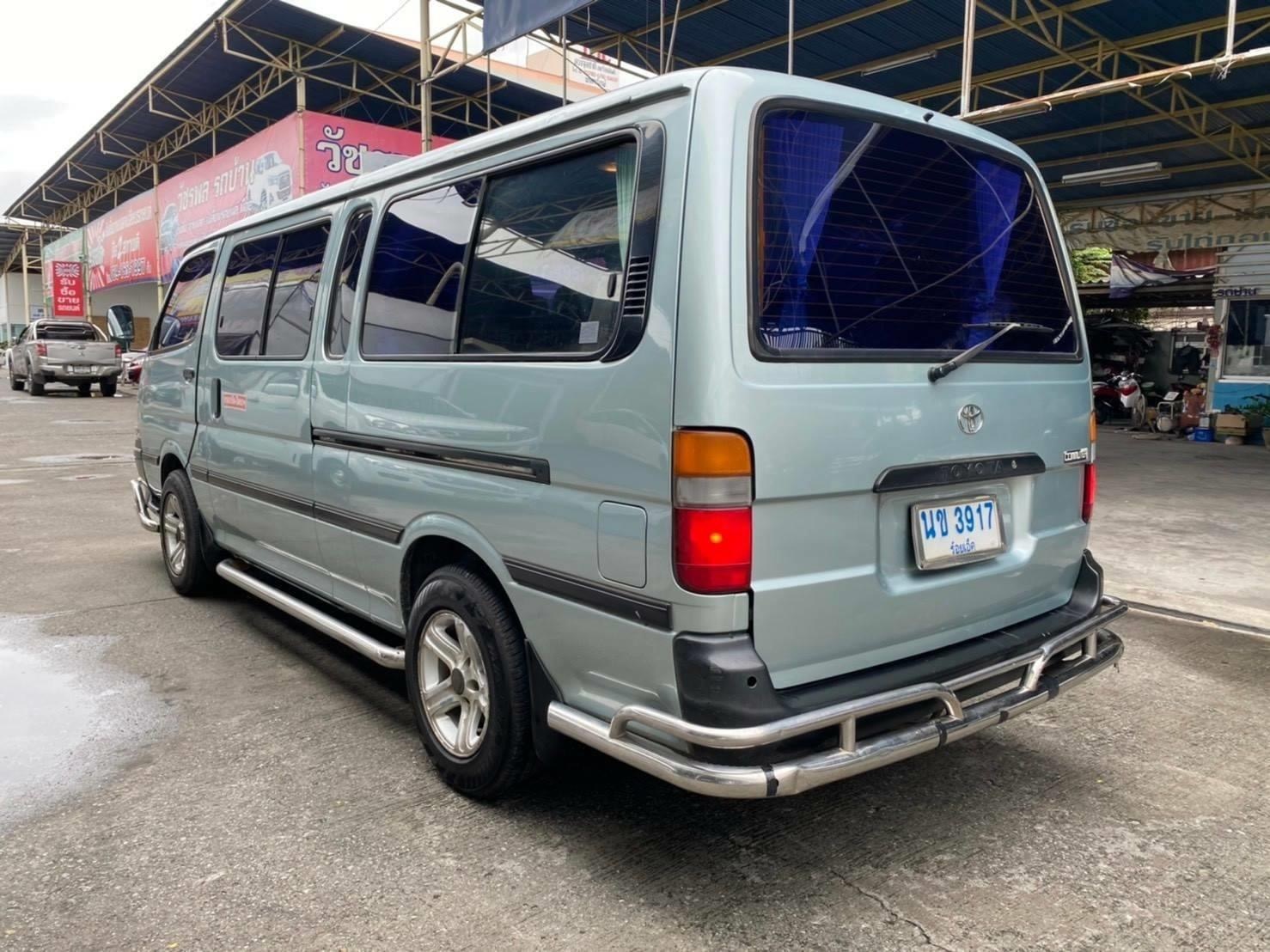 Toyota HiAce หัวจรวด ปี 2003 สีเทา (รูปที่ 12)