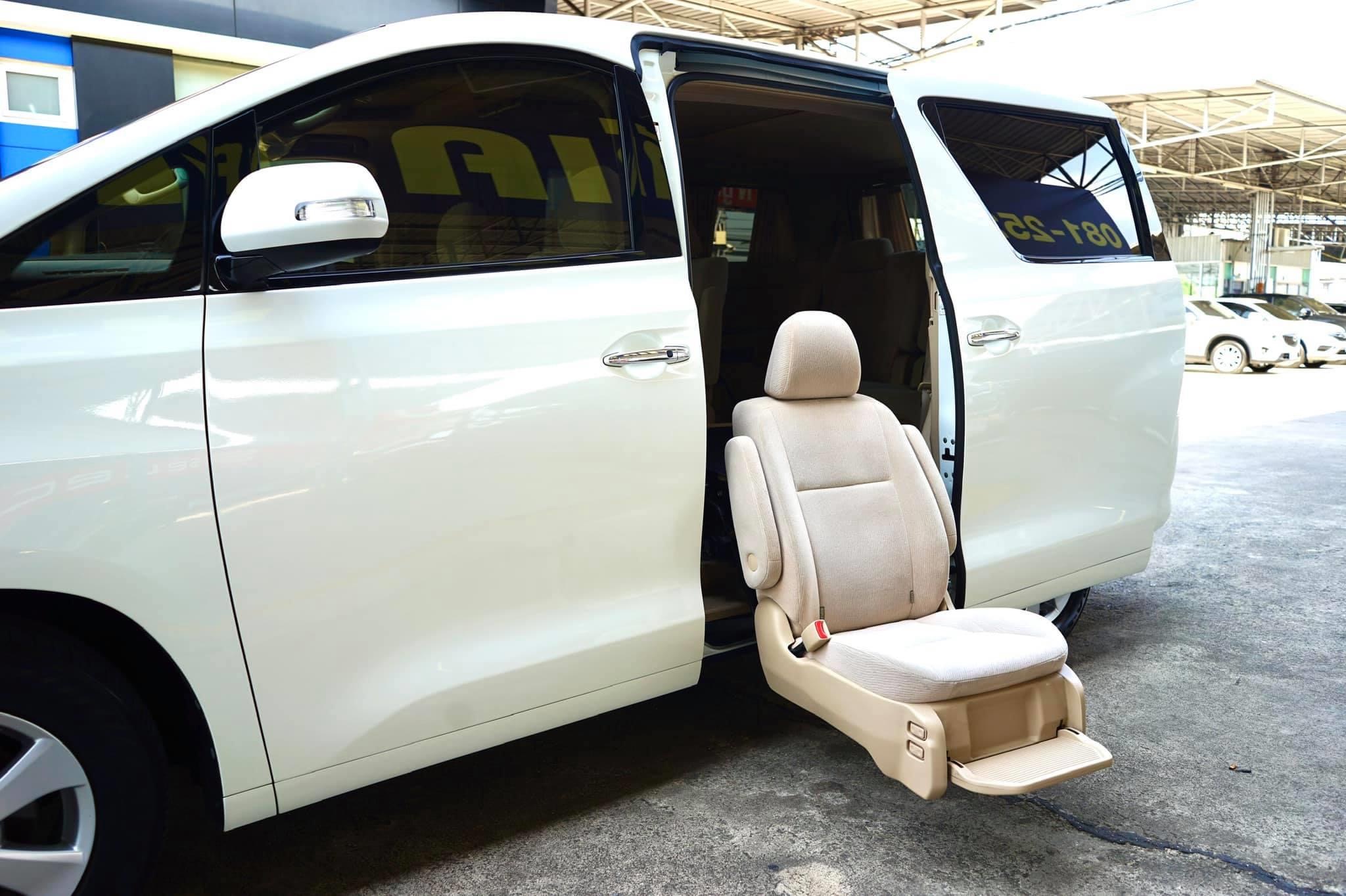 Toyota Vellfire Welcab ปี 2009 สีขาว (รูปที่ 10)