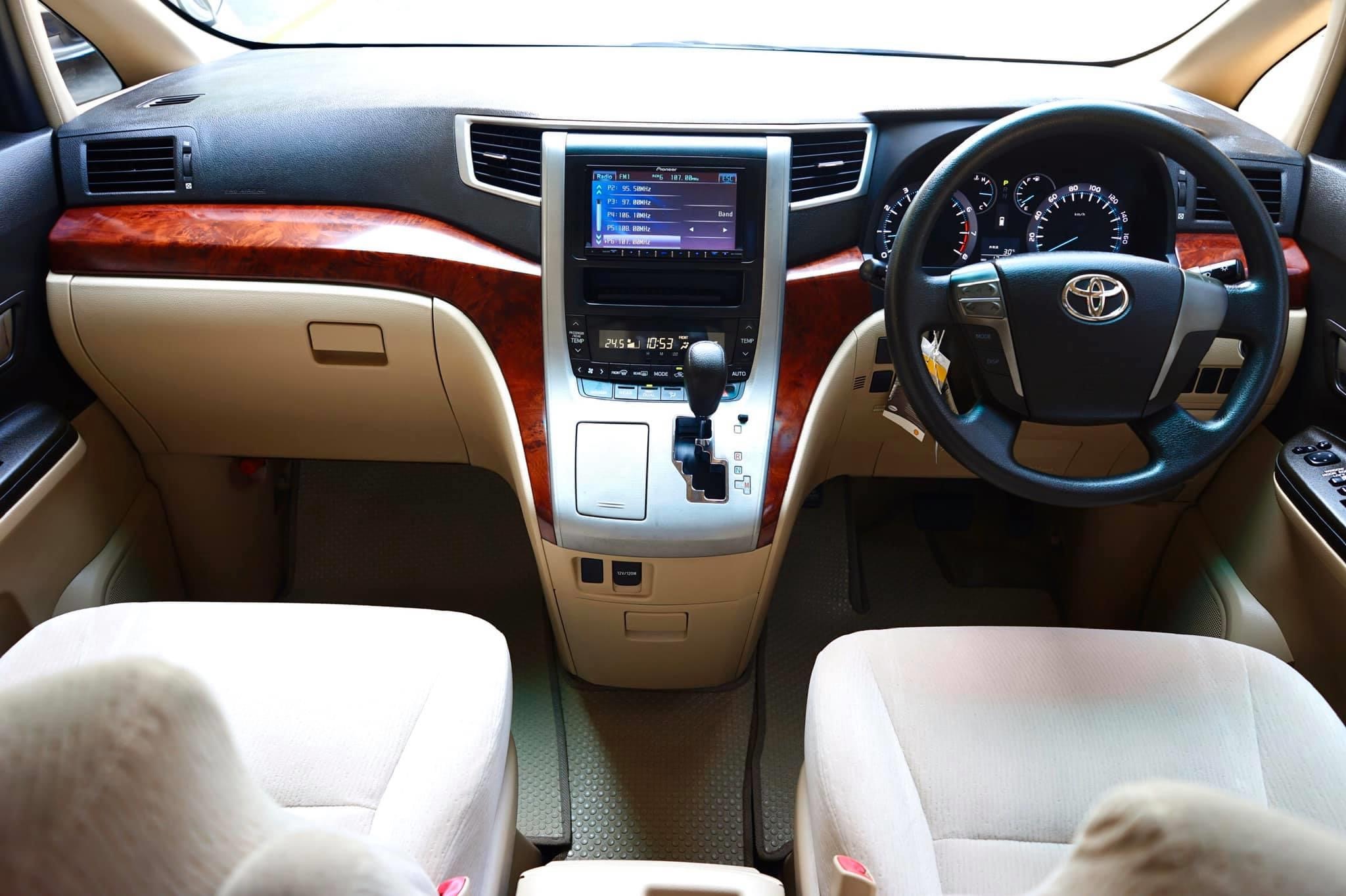 Toyota Vellfire Welcab ปี 2009 สีขาว (รูปที่ 13)