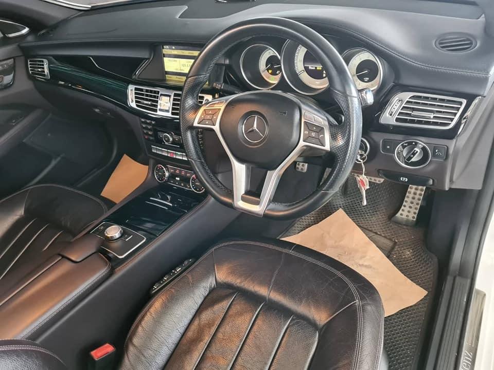 Mercedes-Benz CLS-Class W218 CLS350 ปี 2013 สีขาว (รูปที่ 4)