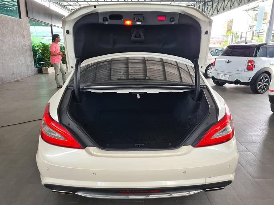 Mercedes-Benz CLS-Class W218 CLS350 ปี 2013 สีขาว (รูปที่ 18)