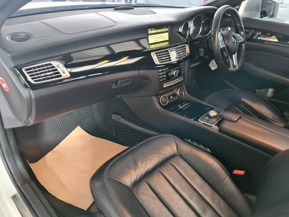 Mercedes-Benz CLS-Class W218 CLS350 ปี 2013 สีขาว (รูปที่ 10)
