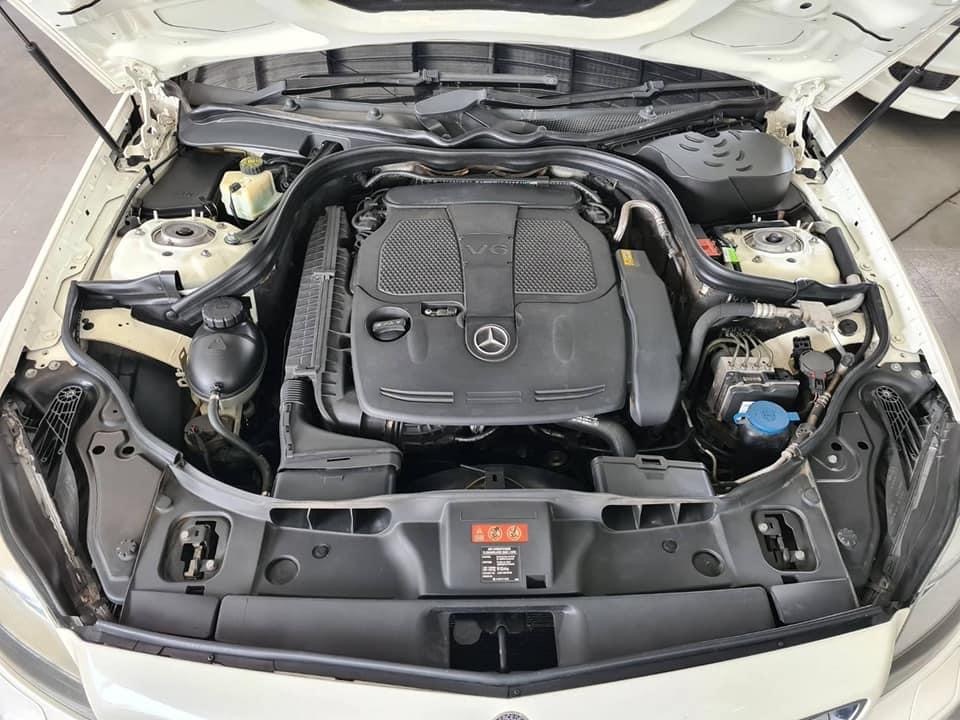 Mercedes-Benz CLS-Class W218 CLS350 ปี 2013 สีขาว (รูปที่ 17)