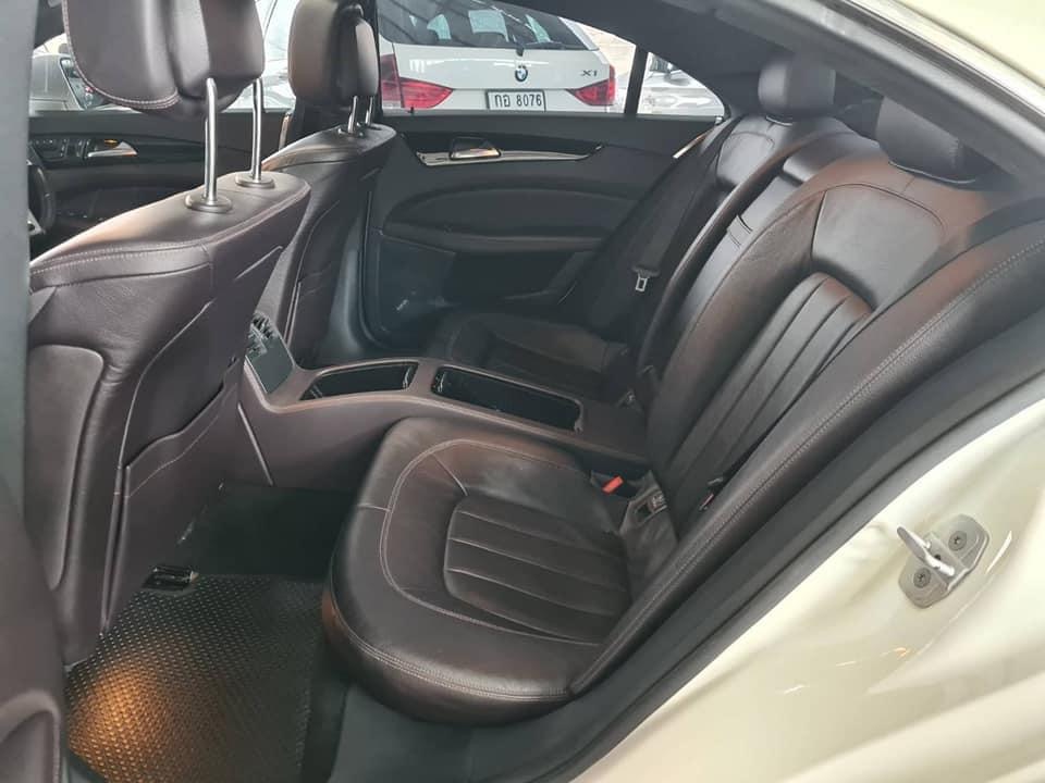 Mercedes-Benz CLS-Class W218 CLS350 ปี 2013 สีขาว (รูปที่ 12)