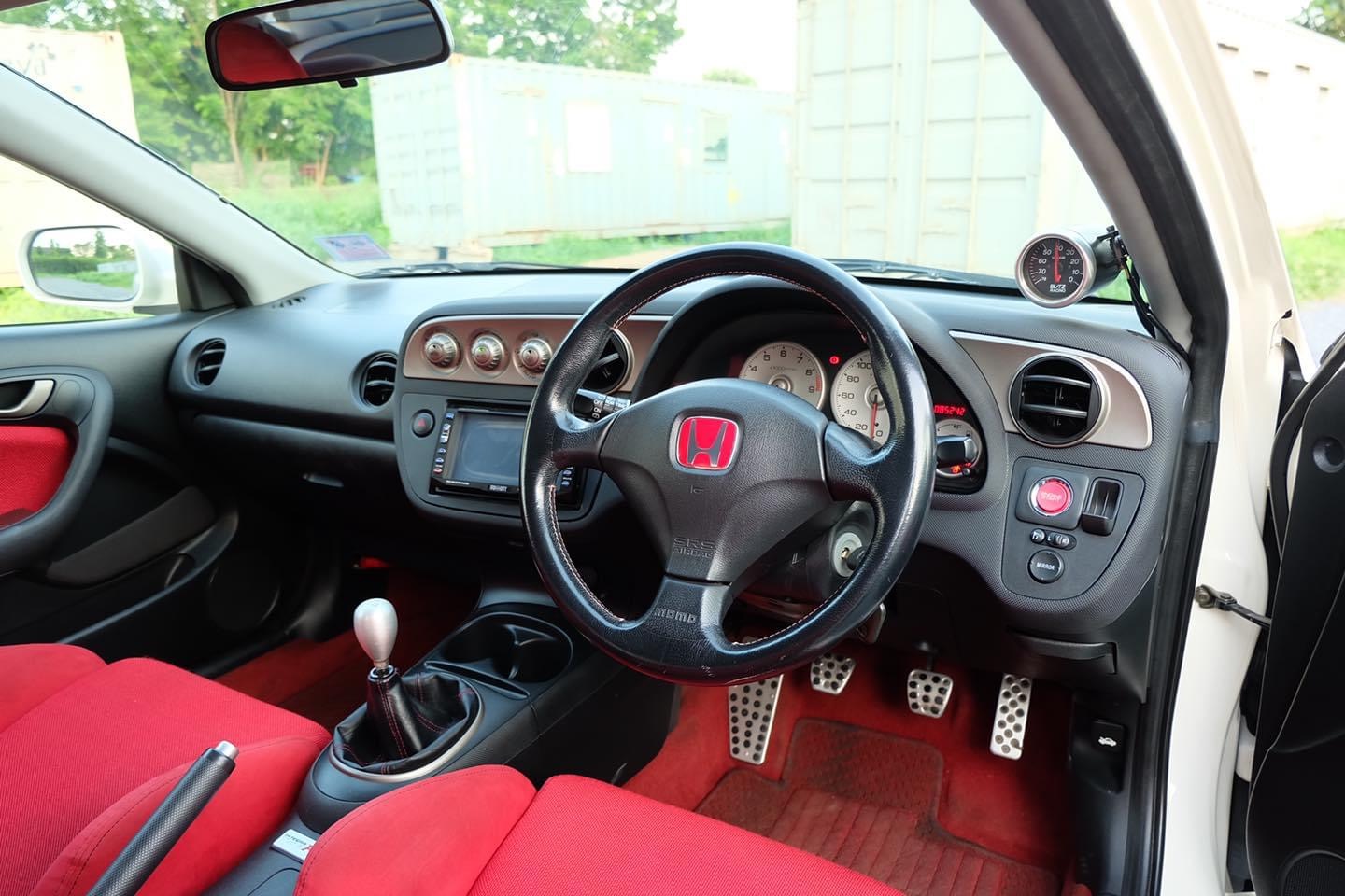 Honda Integra DC5 ปี 2011 สีขาว (รูปที่ 12)