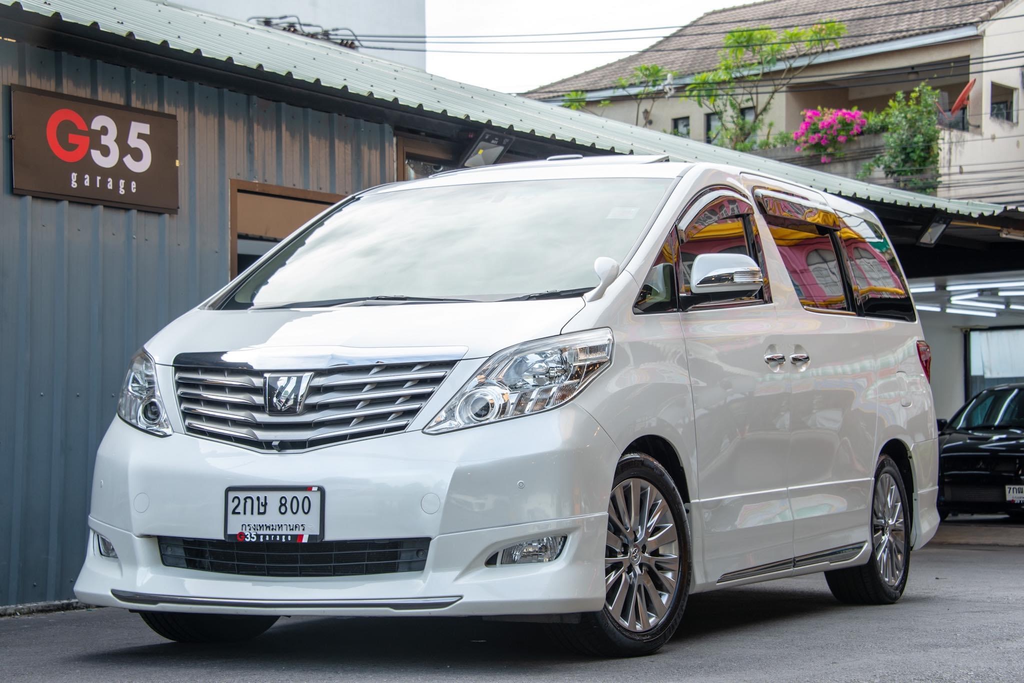 Toyota Alphard ปี 2012 สีขาว