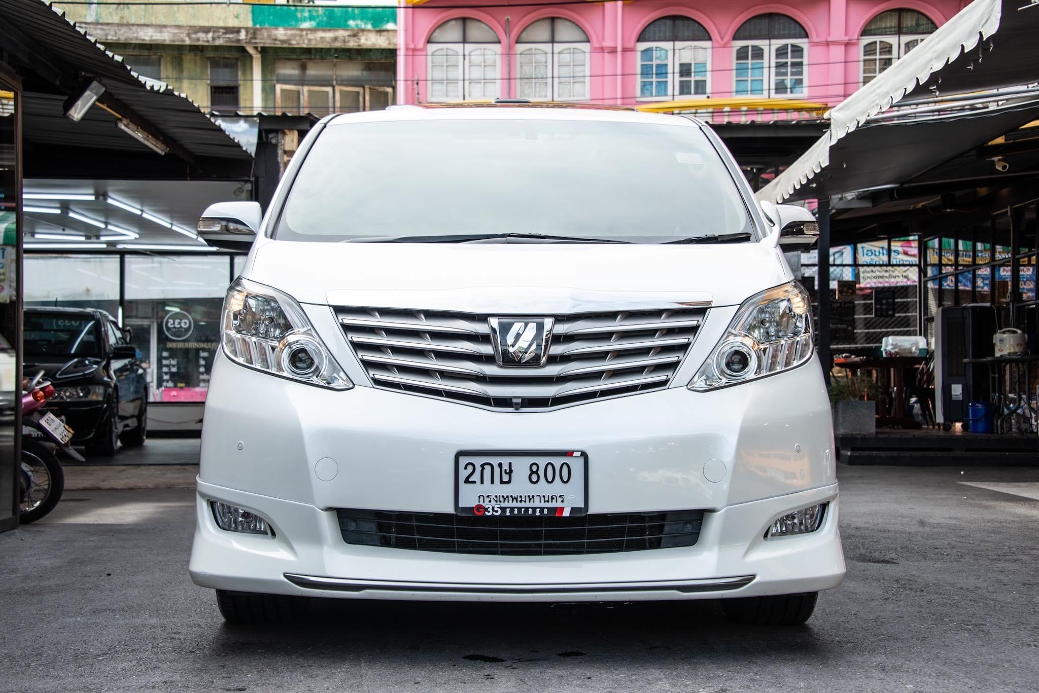 Toyota Alphard ปี 2012 สีขาว