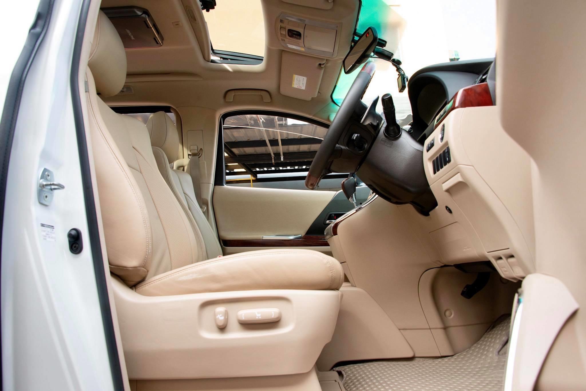 Toyota Alphard ปี 2012 สีขาว (รูปที่ 10)