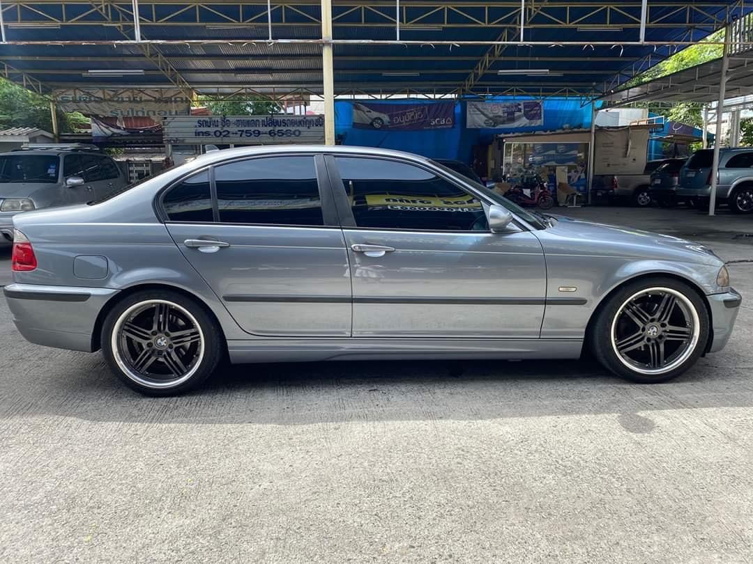 BMW 3 Series E46 318i ปี 2001 สีเทา