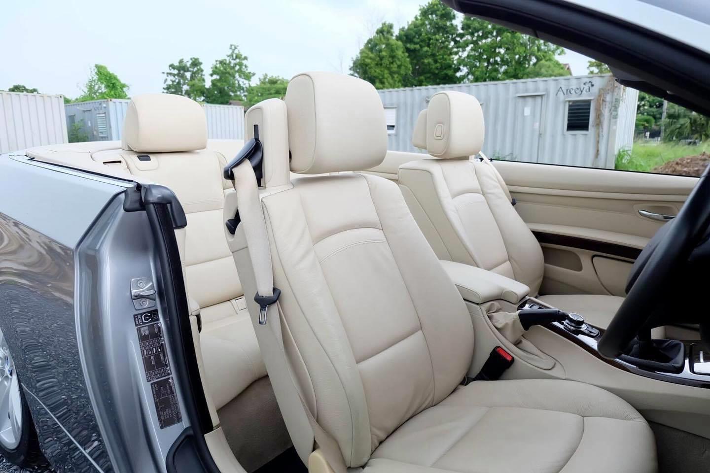 BMW 3 Series E93 320Ci (เปิดประทุน) ปี 2015 สีเทา (รูปที่ 12)