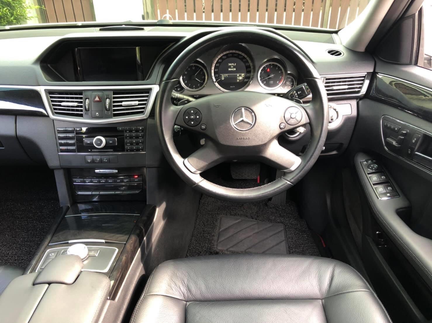 Benz E300 V6 W212 Avantgarde ปี2012 (รูปที่ 9)