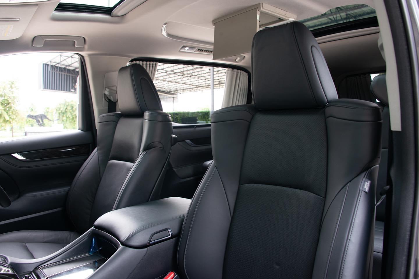 Toyota Alphard ปี 2015 สีเทา (รูปที่ 12)