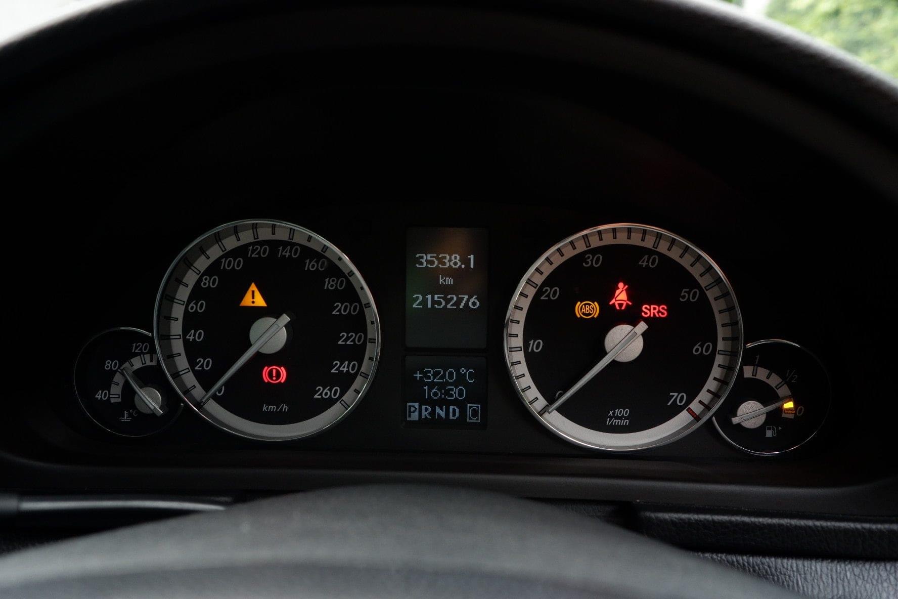 Mercedes Benz C230 AMG V6 (รูปที่ 19)