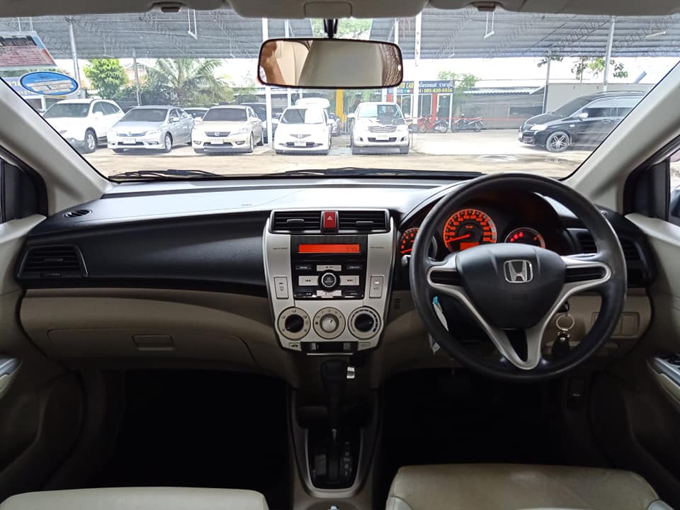 Honda City ปี 2010 สีขาว (รูปที่ 7)