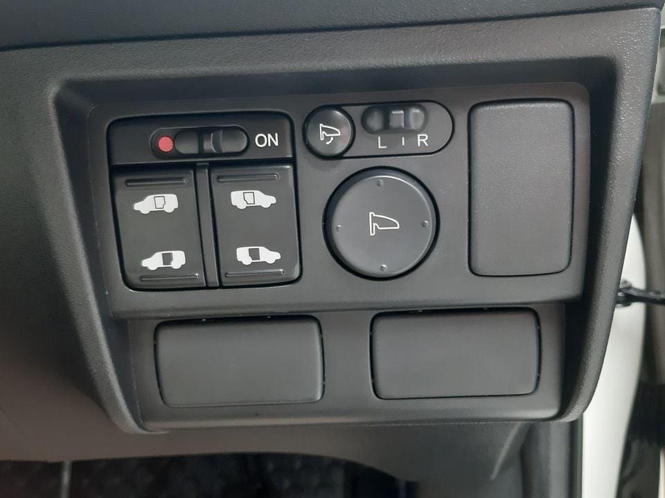 Honda FREED 1.5 SE ปี 2012 เกียร์ออโต้ (รูปที่ 17)