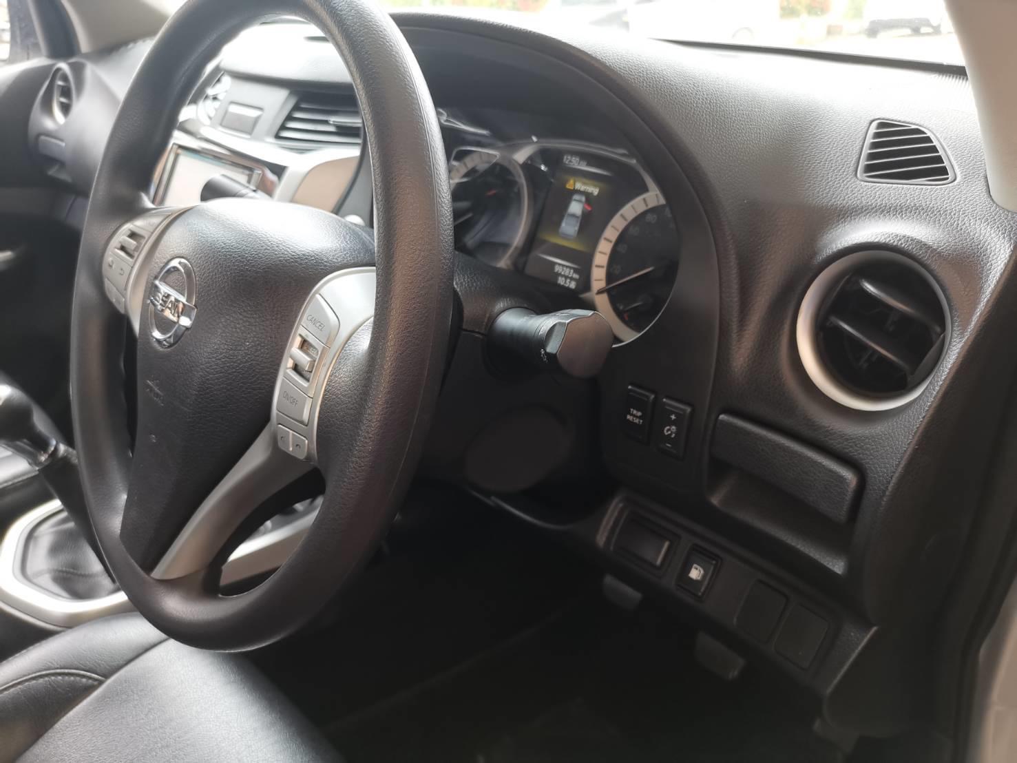 Nissan NP300 Navara 4 ประตู (รูปที่ 9)