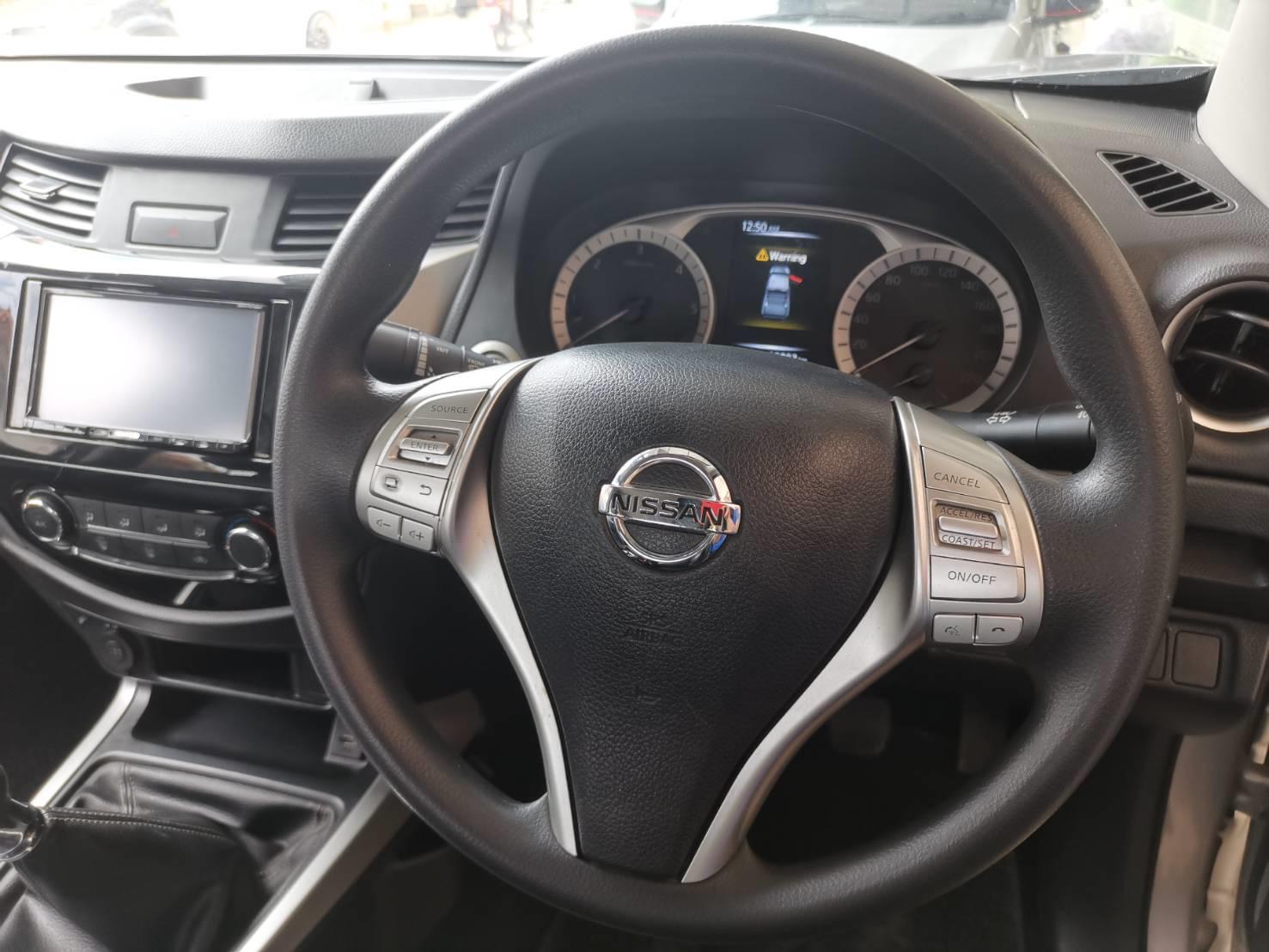 Nissan NP300 Navara 4 ประตู (รูปที่ 10)