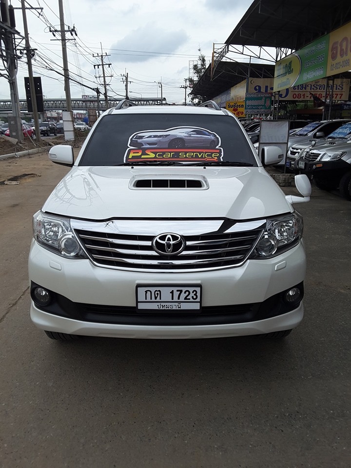 Toyota Fortuner GEN 1 โฉม 2011-2014 ปี 2014 สีขาว (รูปที่ 6)