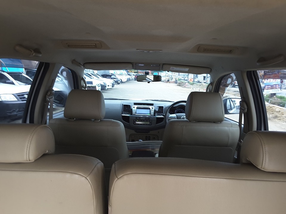 Toyota Fortuner GEN 1 โฉม 2011-2014 ปี 2014 สีขาว (รูปที่ 12)