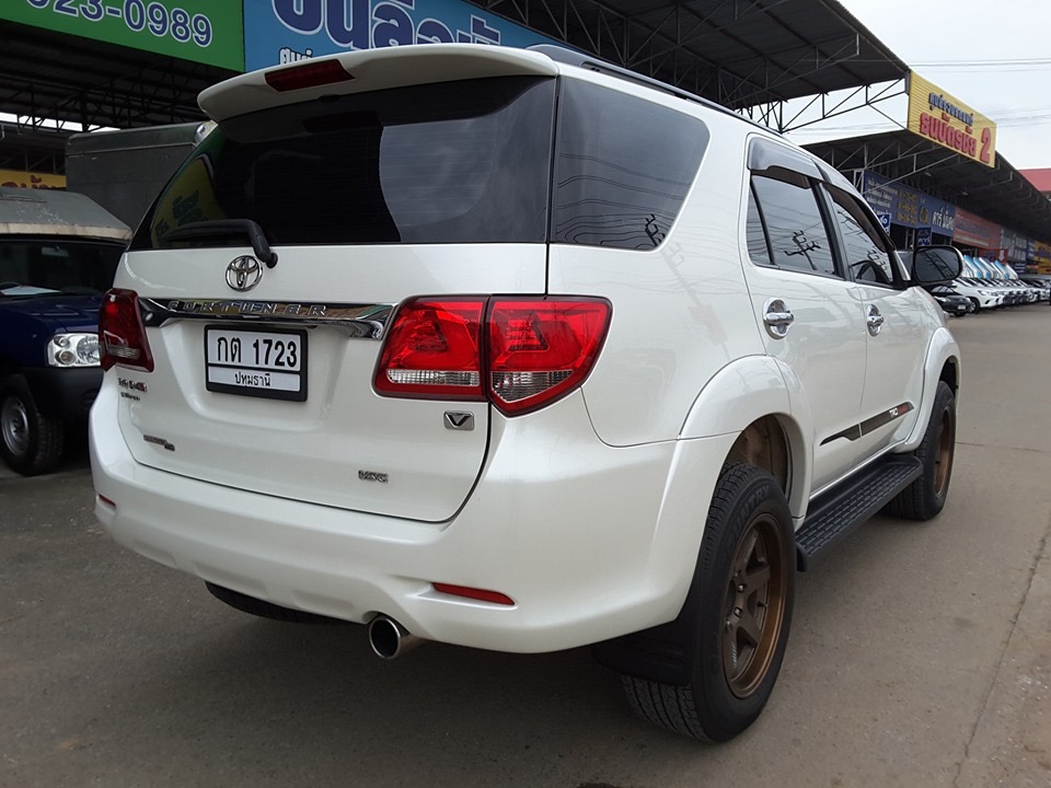 Toyota Fortuner GEN 1 โฉม 2011-2014 ปี 2014 สีขาว (รูปที่ 10)