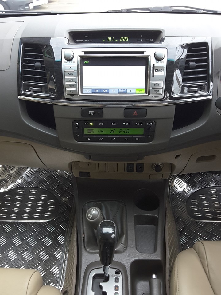 Toyota Fortuner GEN 1 โฉม 2011-2014 ปี 2014 สีขาว (รูปที่ 14)
