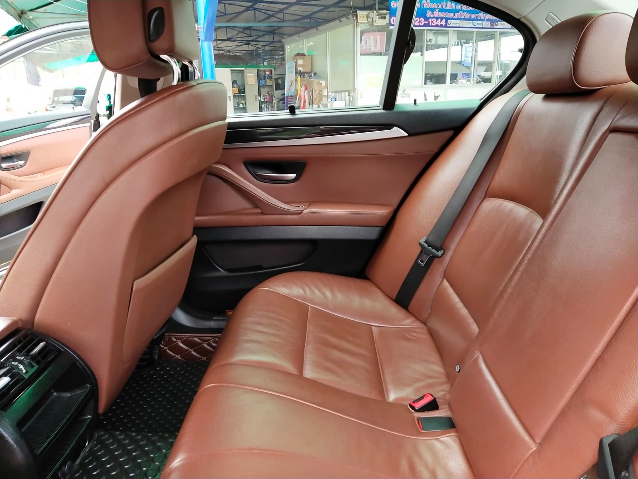 ขาย BMW 520D จดทะเบียน ปี 2014 (รูปที่ 10)