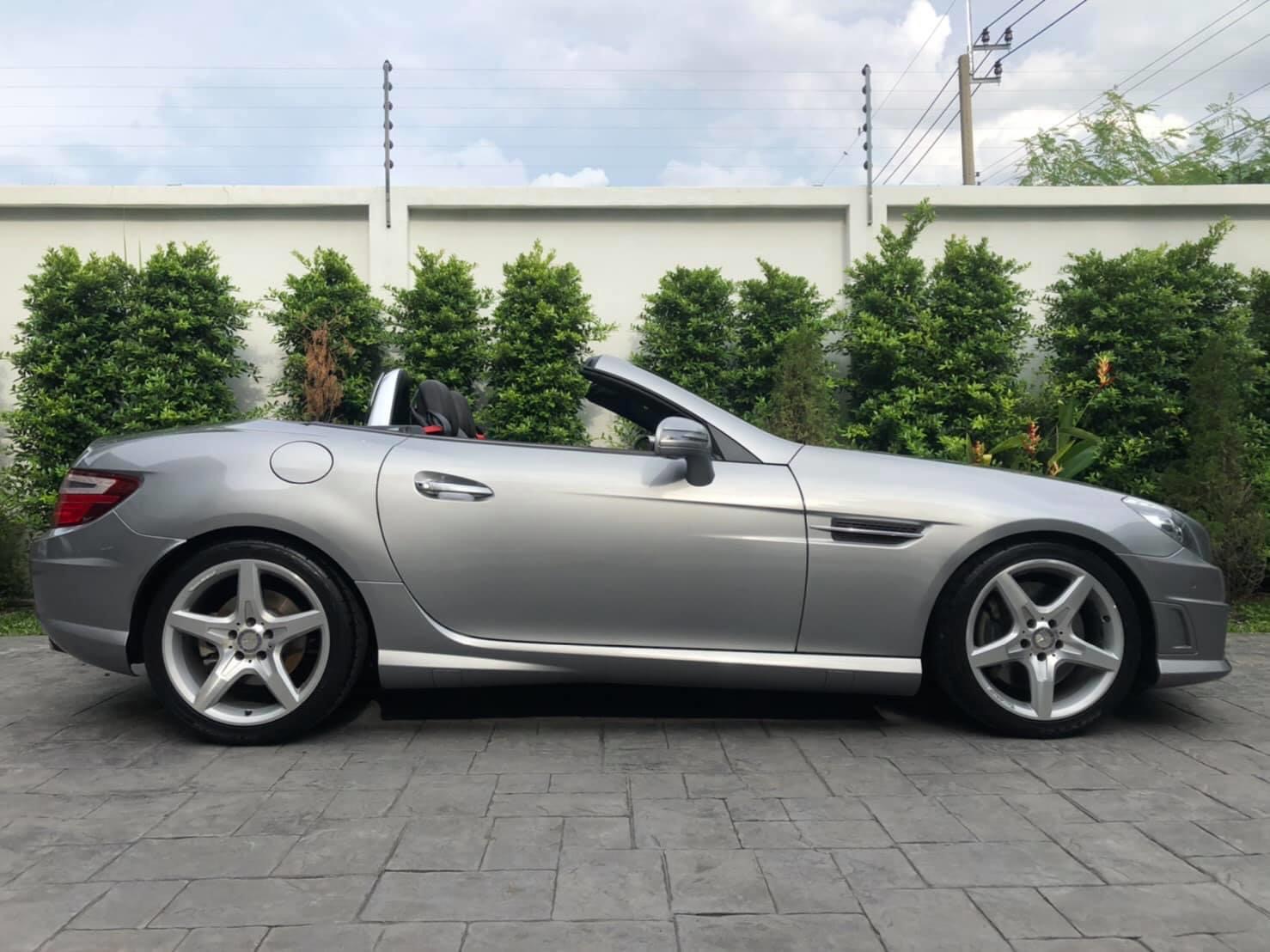 ?Benz SLK 200 AMG R172 ปี 2012 ?