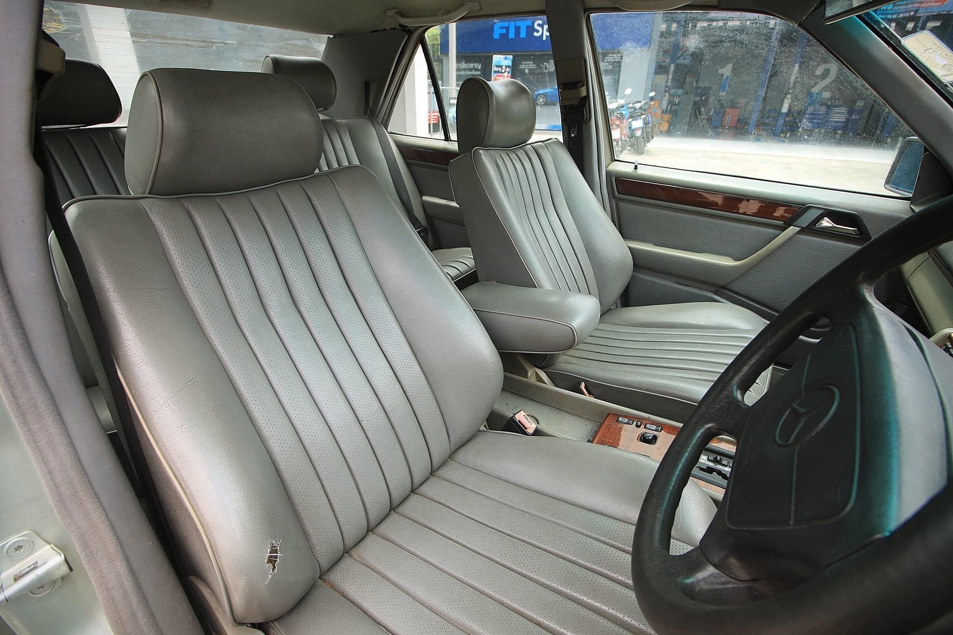 1993 Mercedes-Benz W124 220E Code B (รูปที่ 15)