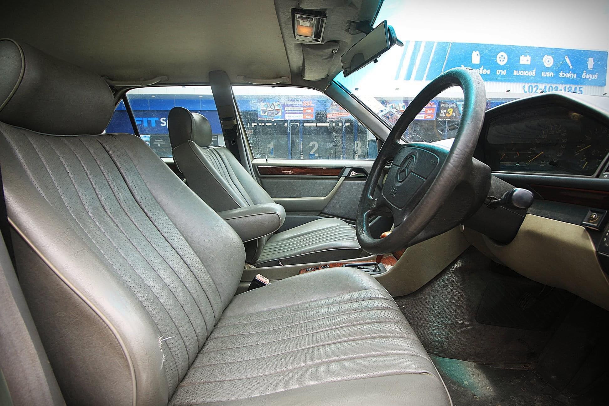 1993 Mercedes-Benz W124 220E Code B (รูปที่ 14)