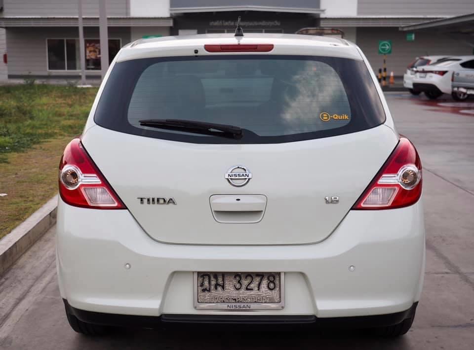 Nissan Tiida 5ประตู 1.8G ตัวTop สุด เกียร์ ออโต้ ปี2011 สีขาว รถบ้านมือเดียว ไม่เคยติดแก้ส (รูปที่ 4)