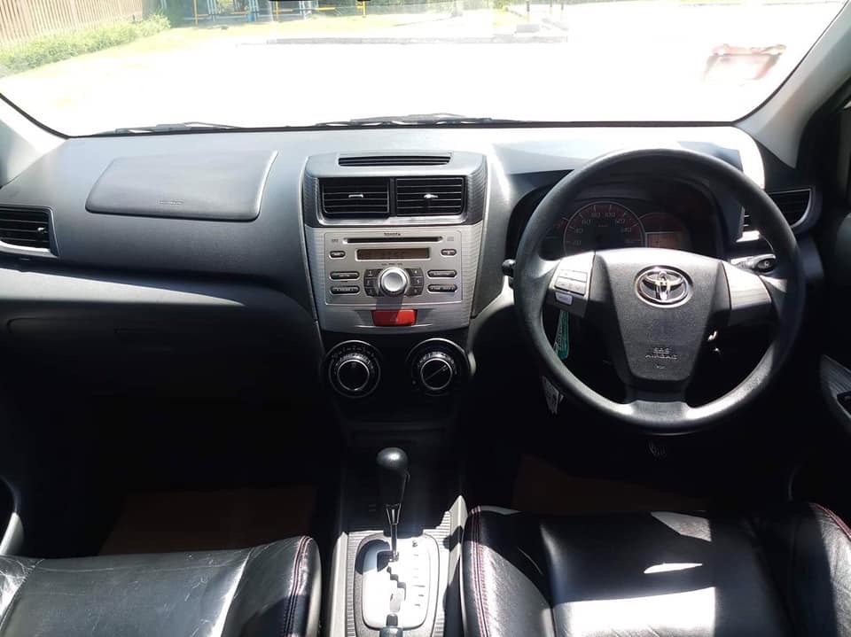 Toyota Avanza ปี 2015 สีขาว (รูปที่ 9)