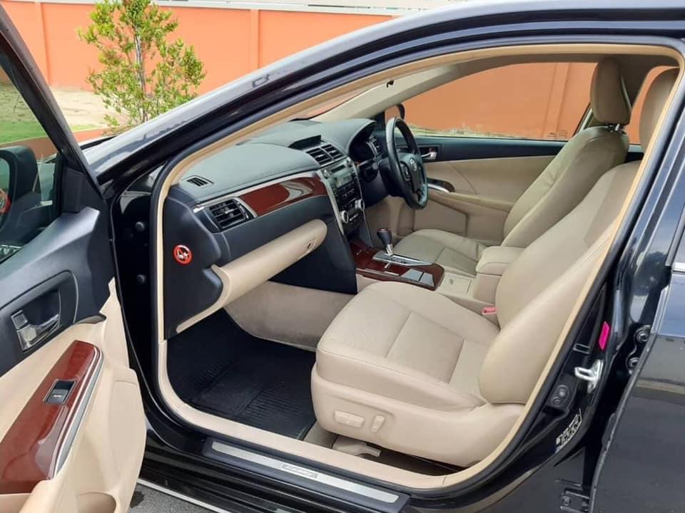 Toyota Camry 2.0 G (AT) สีดำ ปี 2014 (รูปที่ 11)