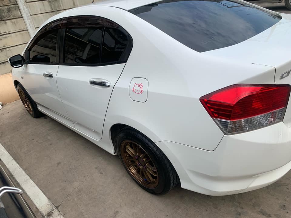 Honda City ปี 2010 สีขาว (รูปที่ 2)