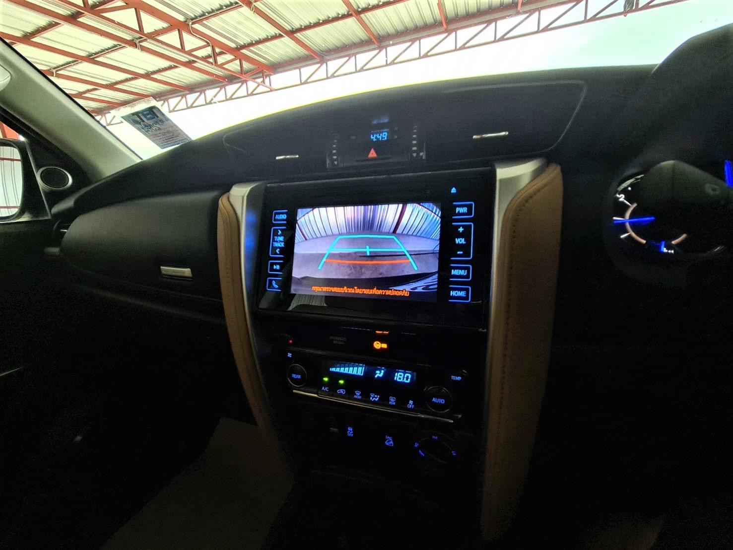 FORTUNER 2.8 4WD SIGMA4 TOP ปี16 (รูปที่ 14)