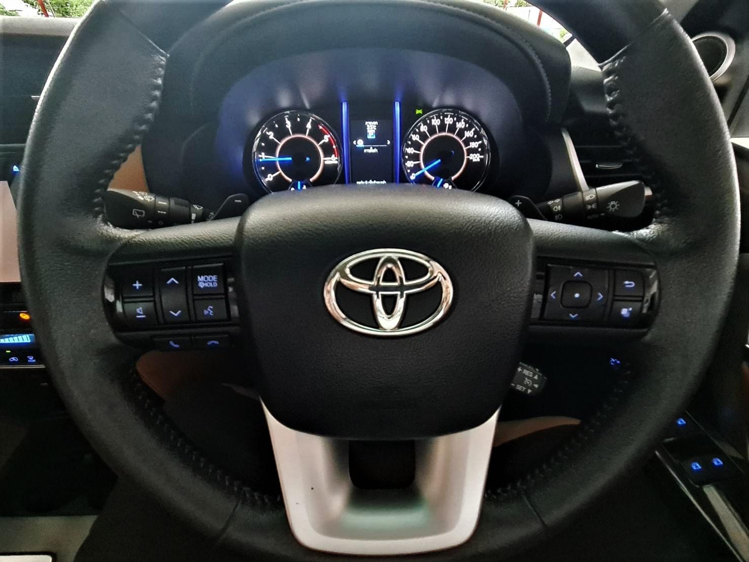 FORTUNER 2.8 4WD SIGMA4 TOP ปี16 (รูปที่ 16)