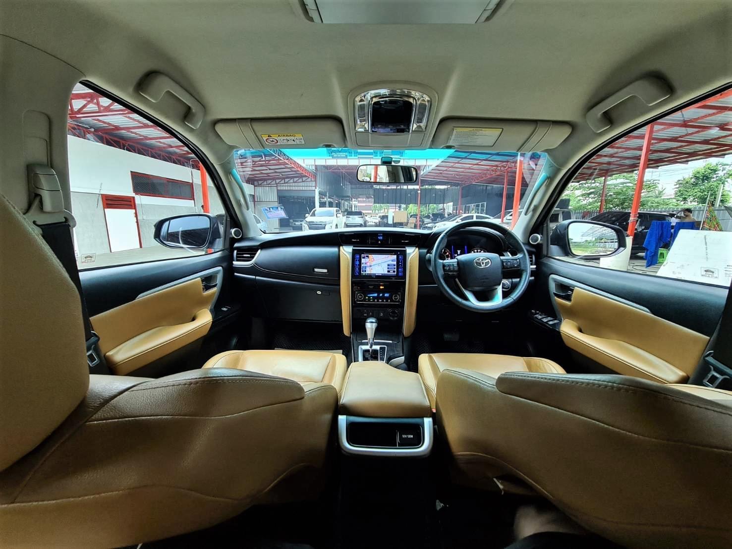 FORTUNER 2.8 4WD SIGMA4 TOP ปี16 (รูปที่ 12)