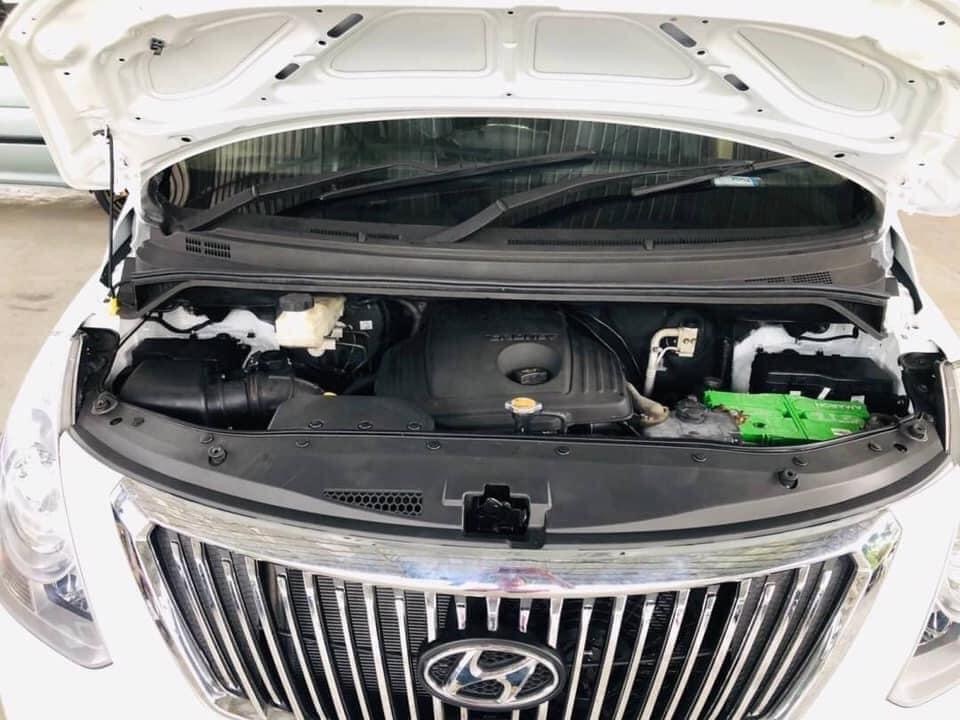 Hyundai H-1 ปี 2012 สีขาว (รูปที่ 10)