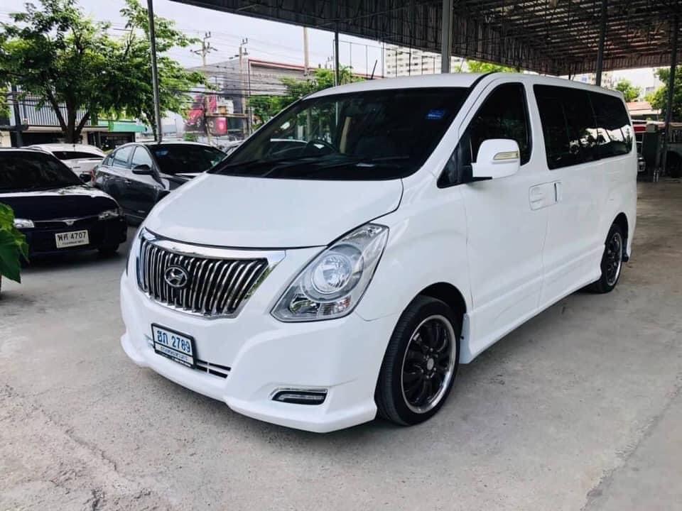 Hyundai H-1 ปี 2012 สีขาว (รูปที่ 2)