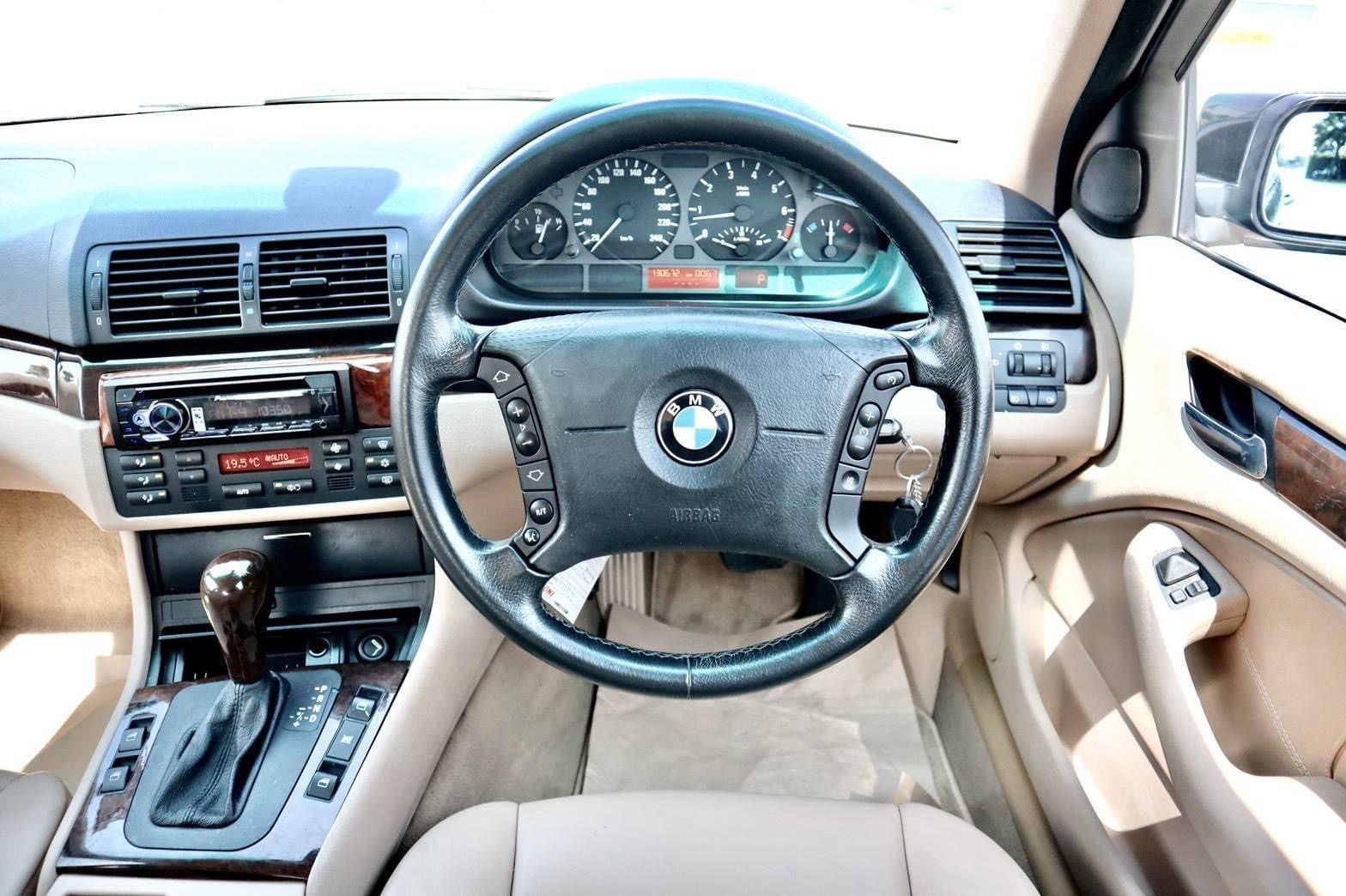 BMW 3 Series E46 323i ปี 2006 สีดำ (รูปที่ 7)